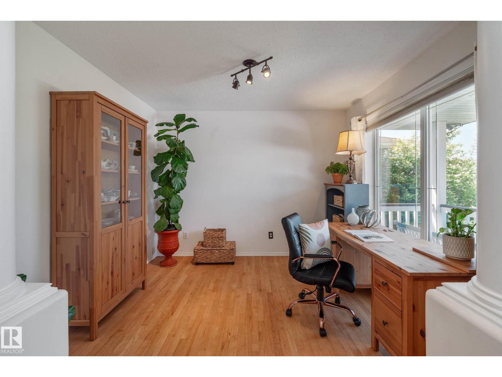 4319 38A AVE NW NW, Edmonton