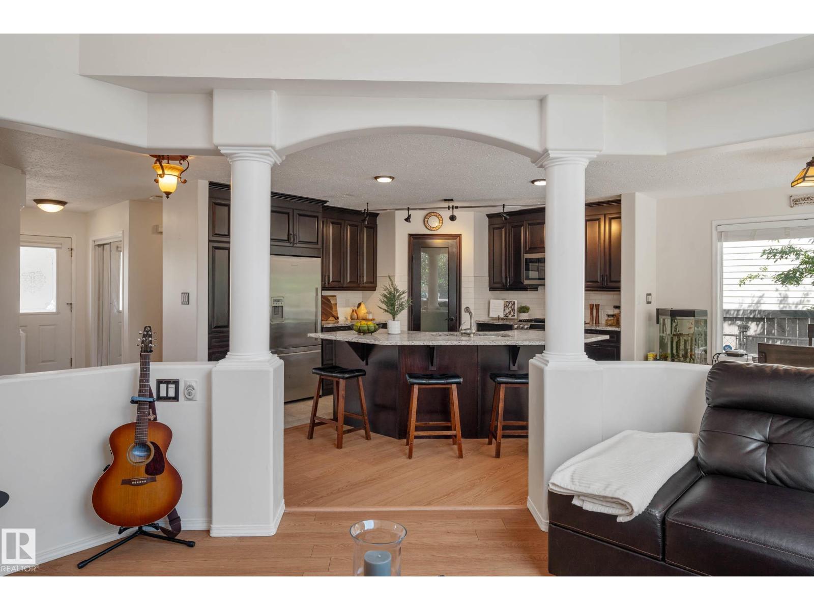 4319 38A AVE NW NW, Edmonton