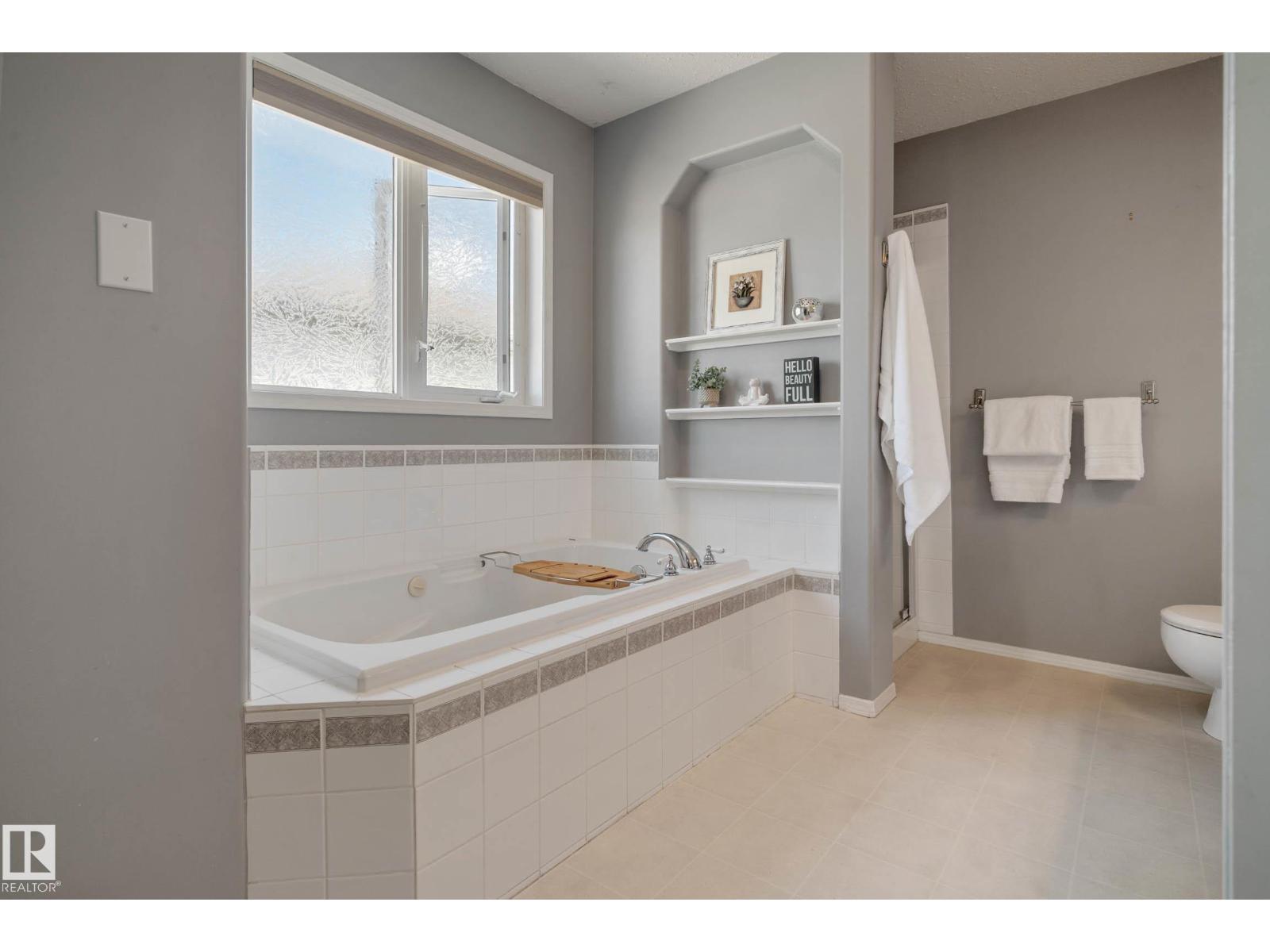 4319 38A AVE NW NW, Edmonton