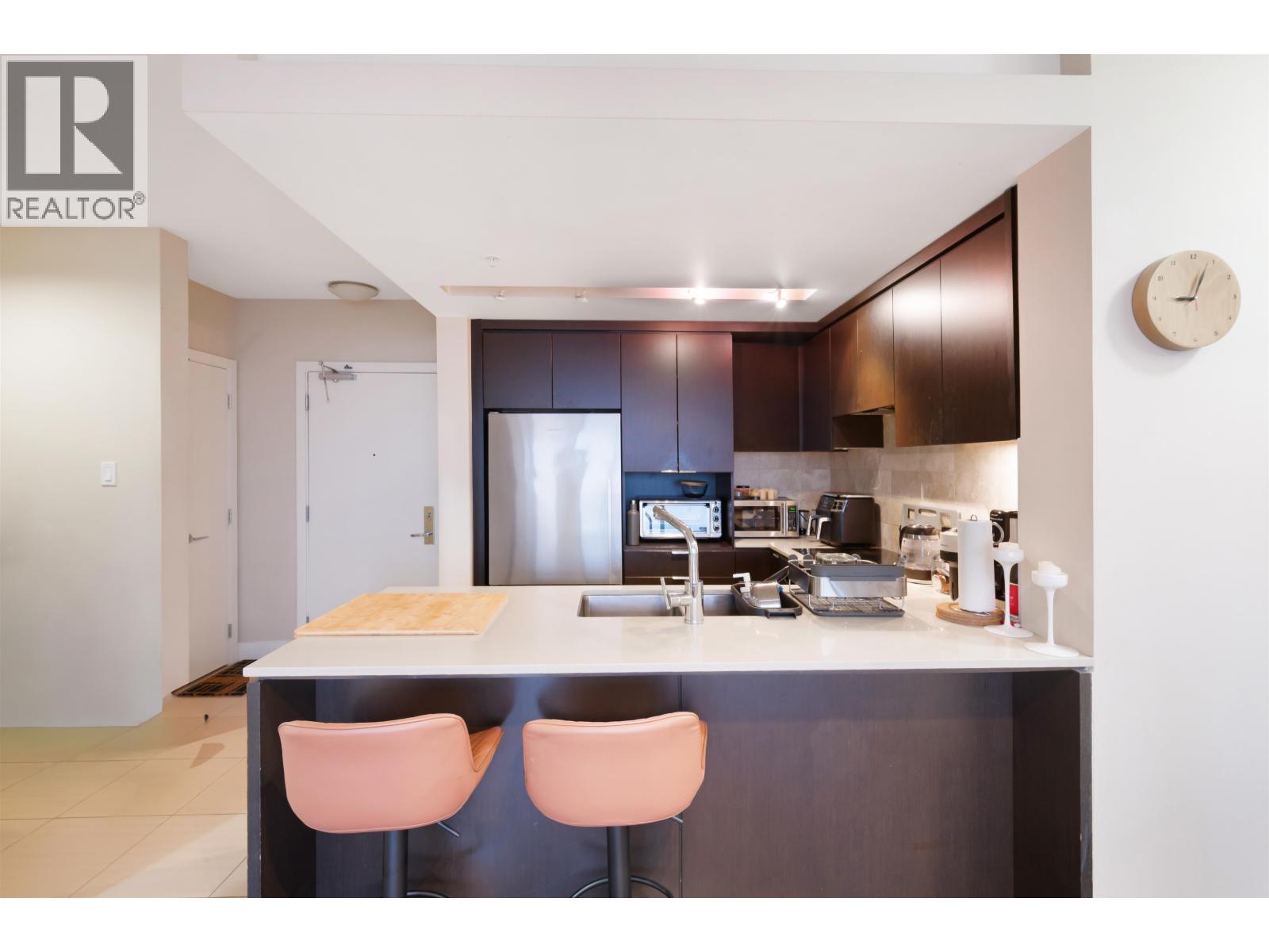 1304 1320 CHESTERFIELD AVENUE, North Vancouver