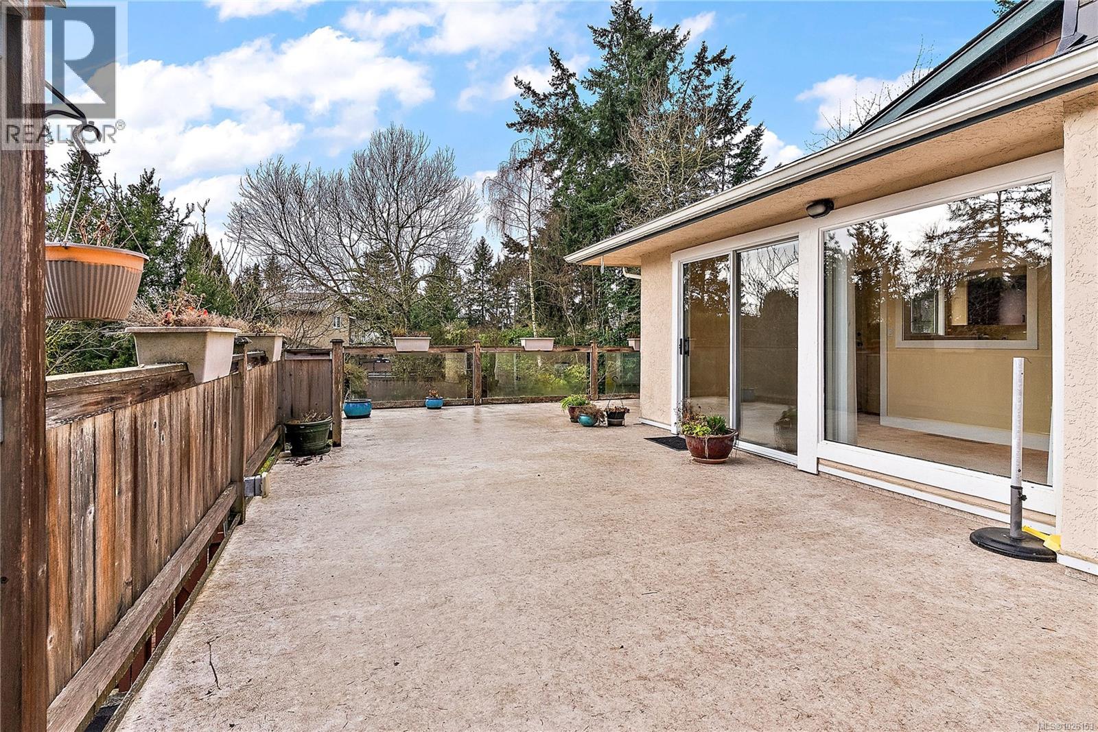 2009 Stelly's Cross Rd, Central Saanich