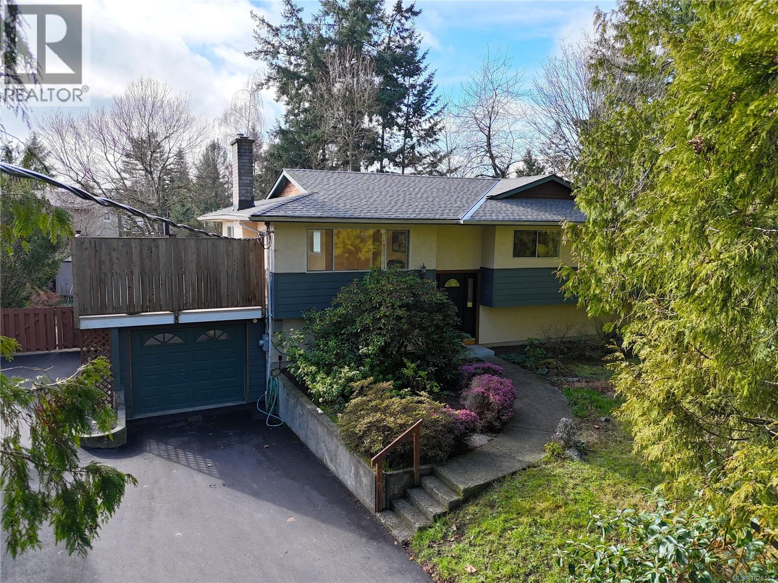 2009 Stelly's Cross Rd, Central Saanich