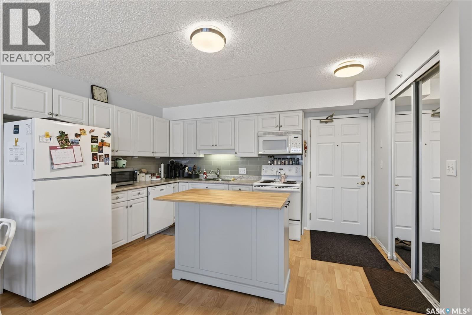#301 2501 1st AVENUE W - 3
