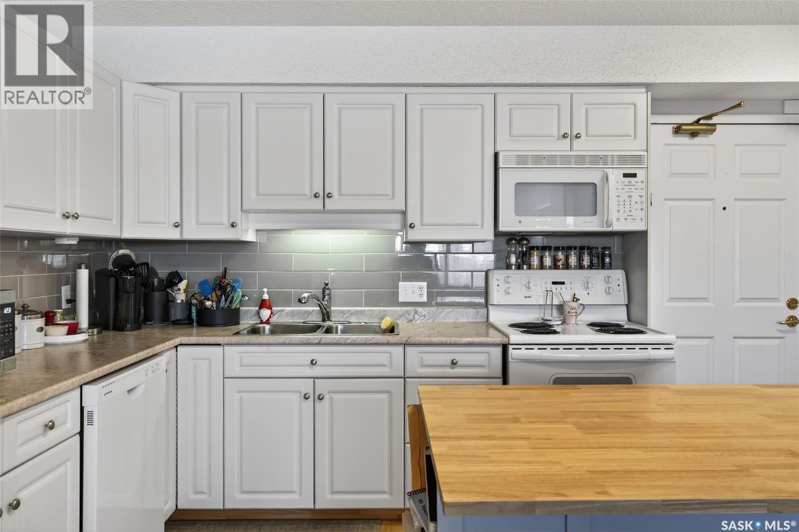 #301 2501 1ST AVENUE W - 5