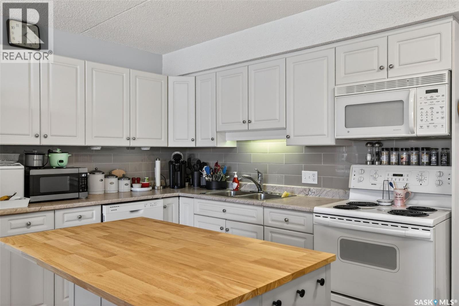 #301 2501 1ST AVENUE W - 6