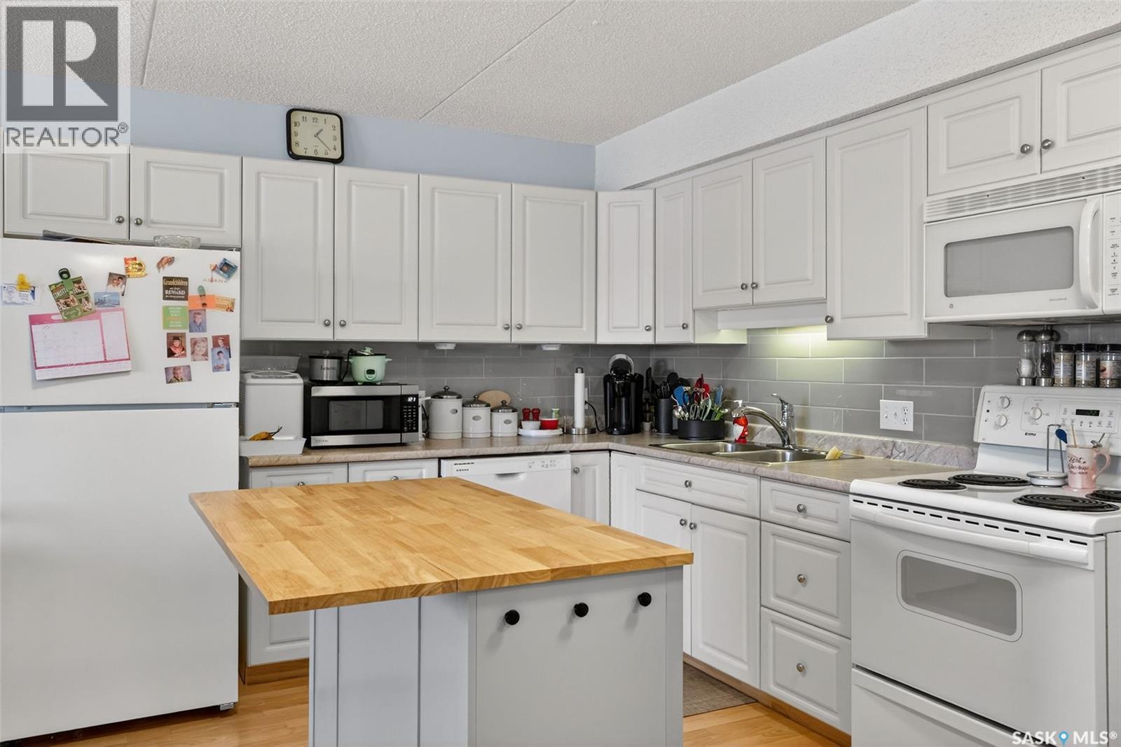 #301 2501 1ST AVENUE W - 7