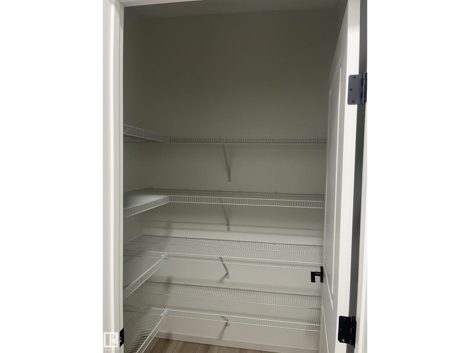 1604 206 ST NW, Edmonton