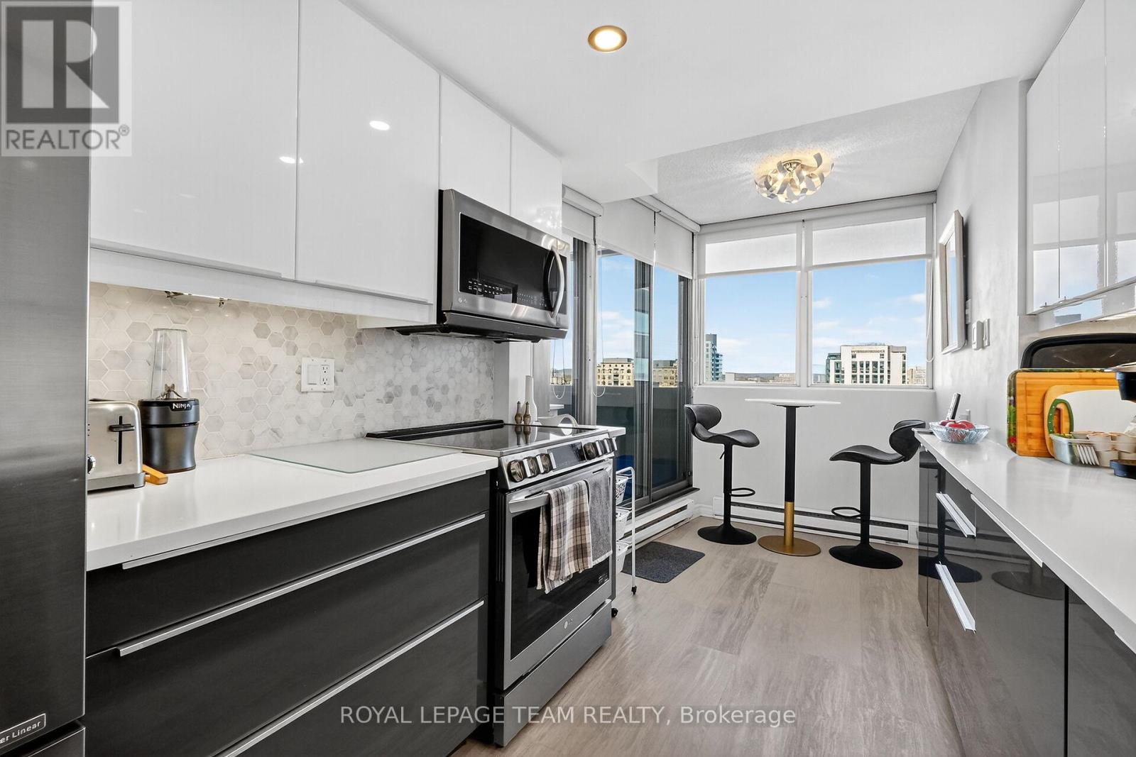 #1801 530 LAURIER AVENUE W - 14