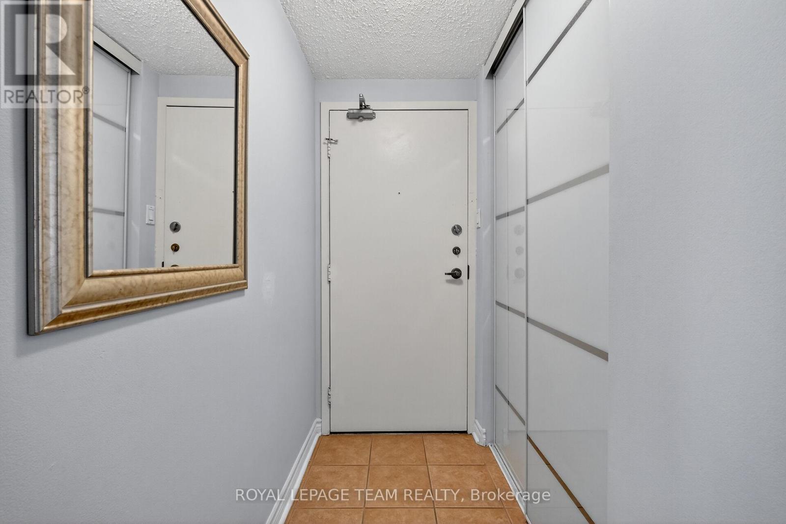 #1801 530 LAURIER AVENUE W - 5