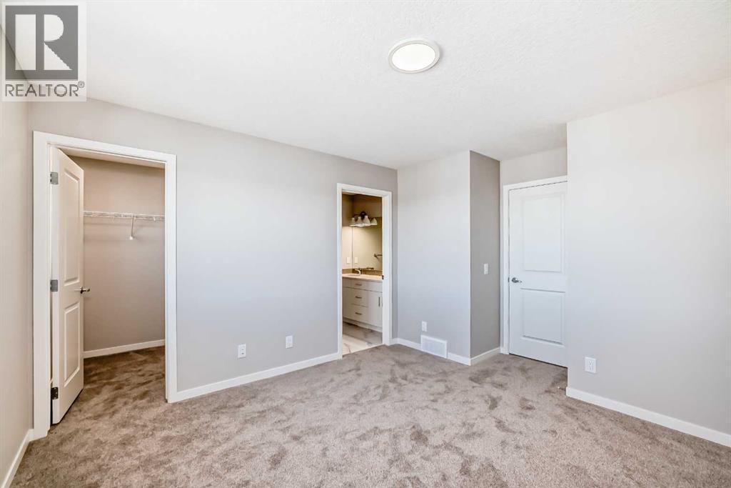 Single Family House for Sale in  Mercado Landing SE Mahogany Calgary 
