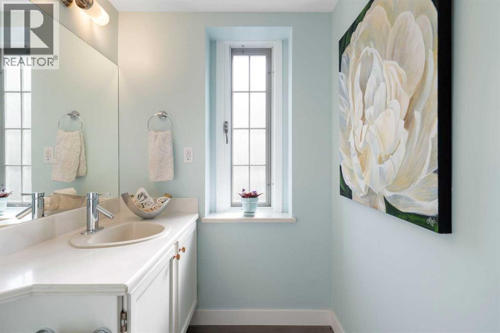 Single Family House for Sale in    Street NW Varsity Calgary 