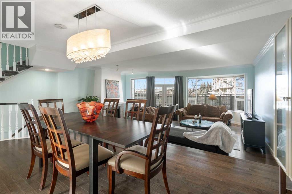 Single Family House for Sale in    Street NW Varsity Calgary 