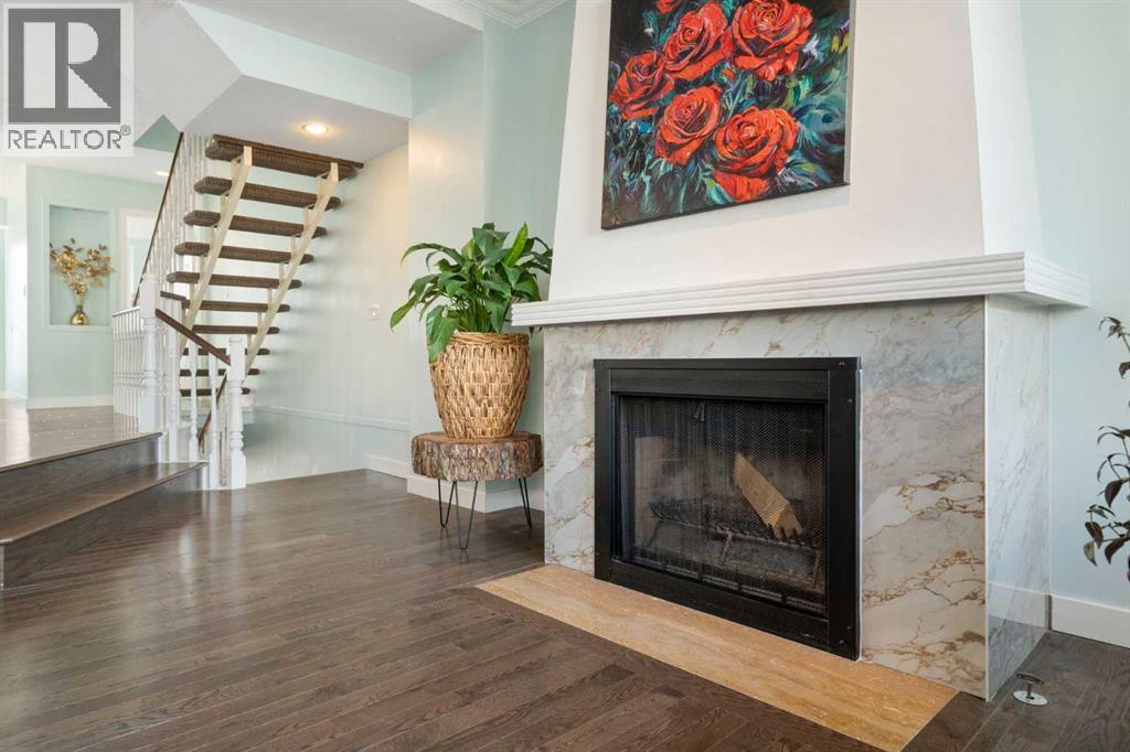 Single Family House for Sale in    Street NW Varsity Calgary 