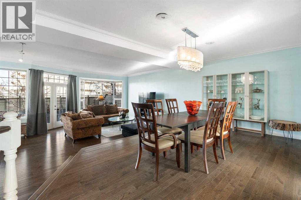 Single Family House for Sale in    Street NW Varsity Calgary 