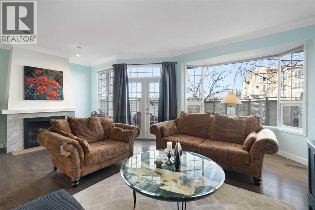 Single Family House for Sale in    Street NW Varsity Calgary 