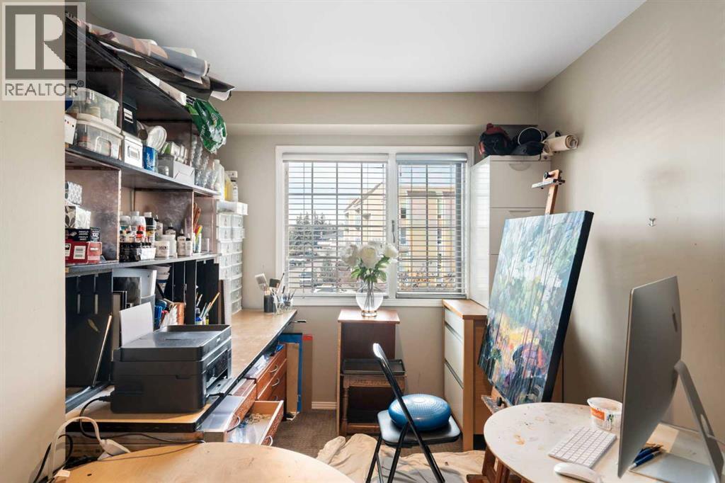 Single Family House for Sale in    Street NW Varsity Calgary 