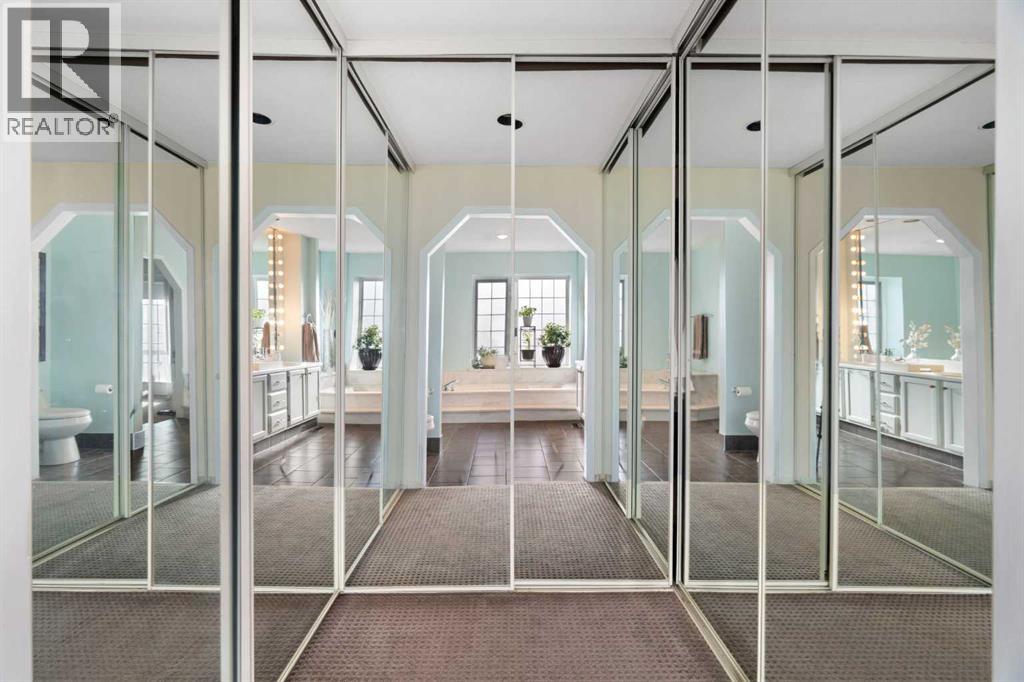 Single Family House for Sale in    Street NW Varsity Calgary 