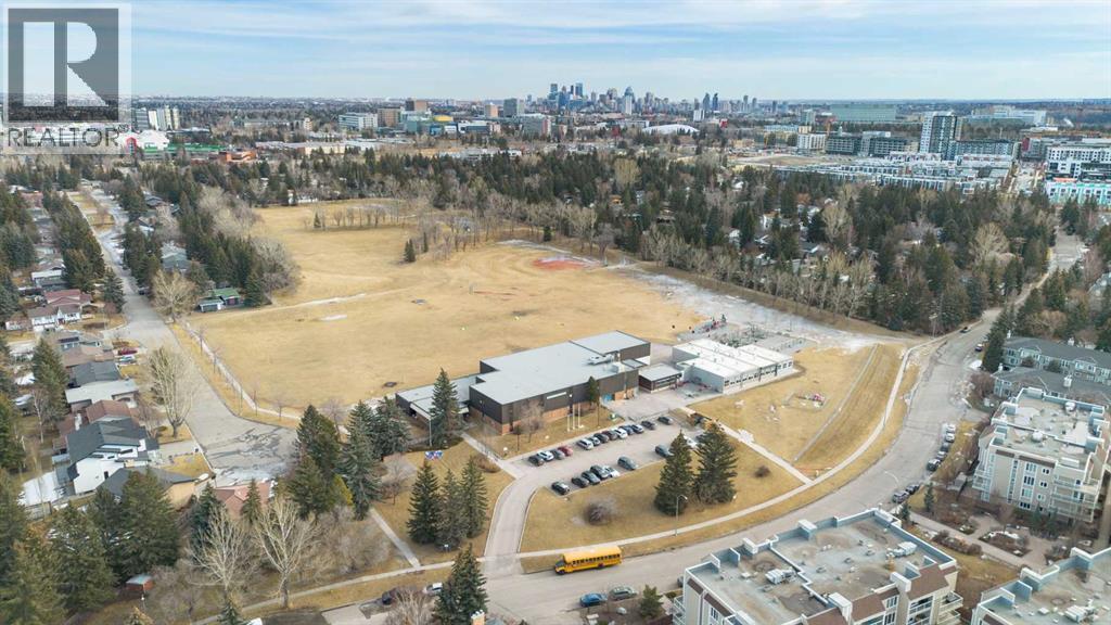 Single Family House for Sale in    Street NW Varsity Calgary 