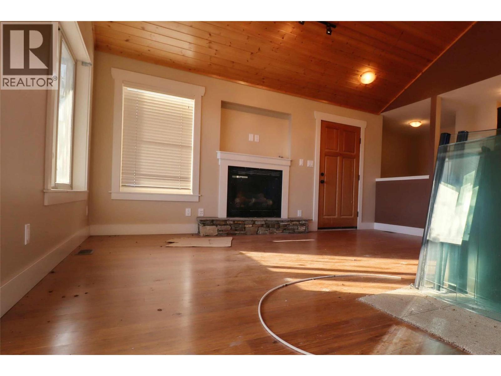 2633 Squilax Anglemont Road Unit# 121, Lee Creek