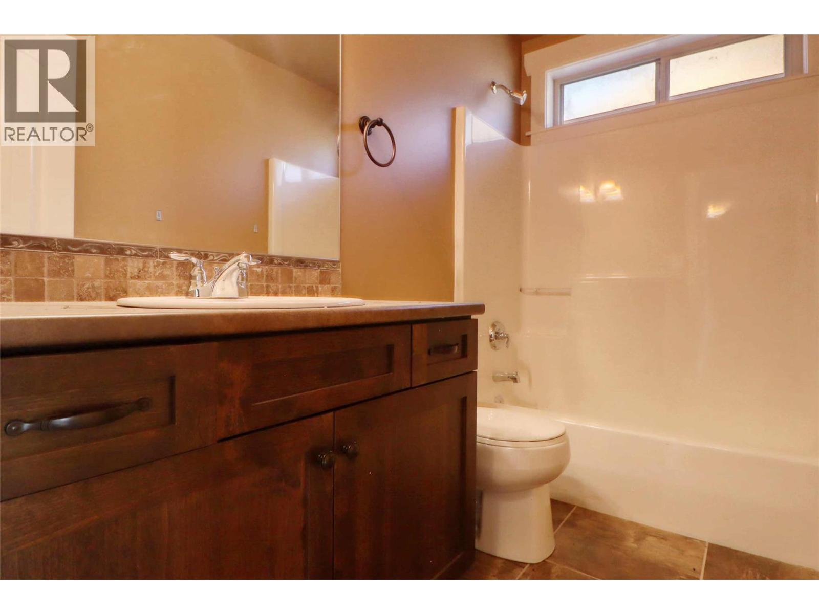 2633 Squilax Anglemont Road Unit# 121, Lee Creek