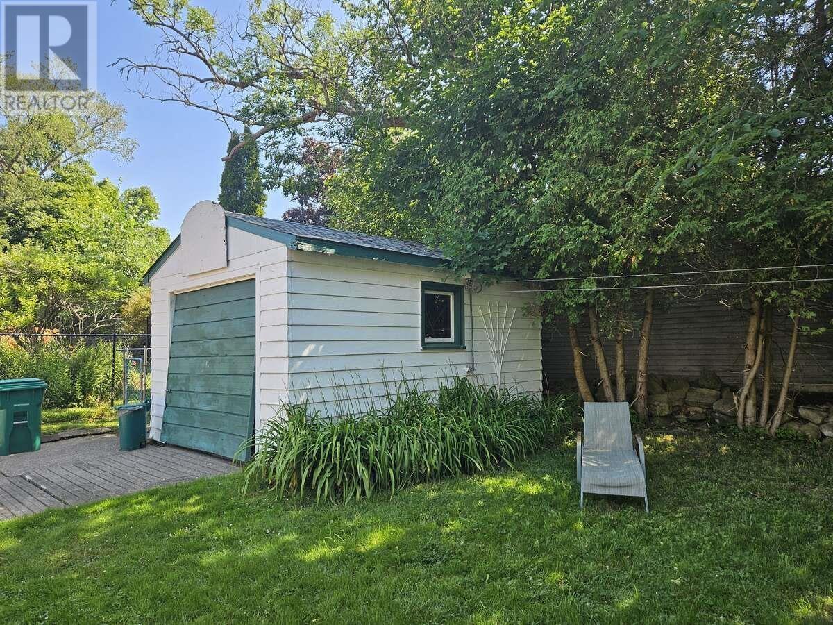 Property 13 of 49 of 85 Alexander Street