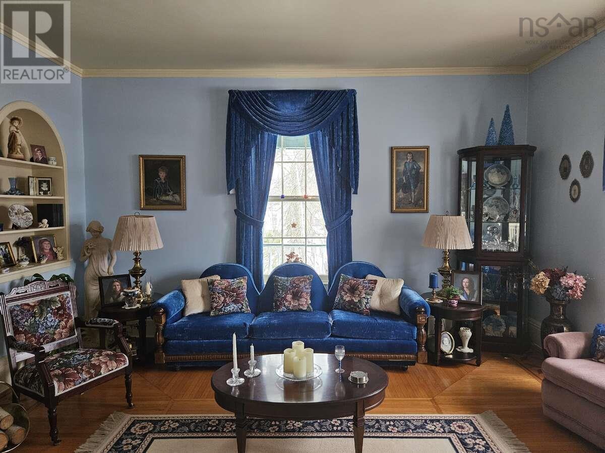 Property 23 of 49 of 85 Alexander Street