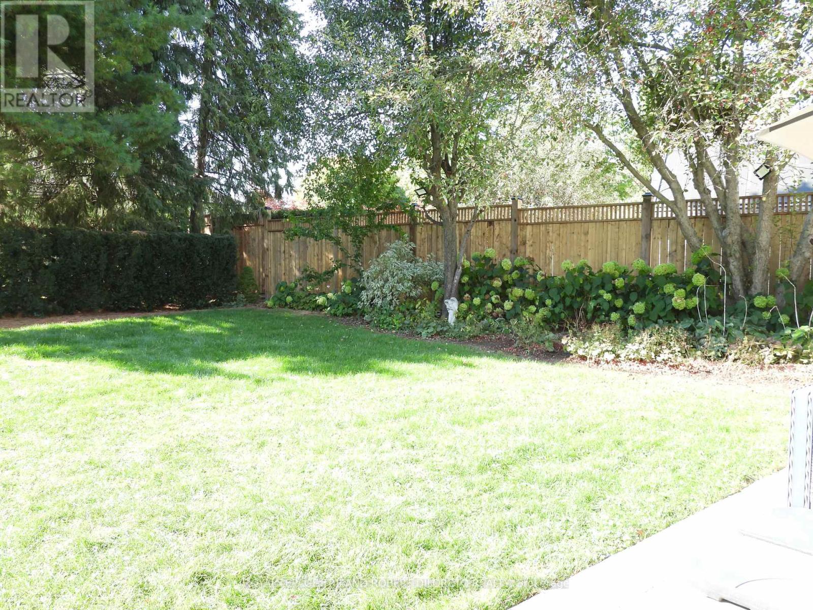 20 CHEROKEE ROAD Property Photo
