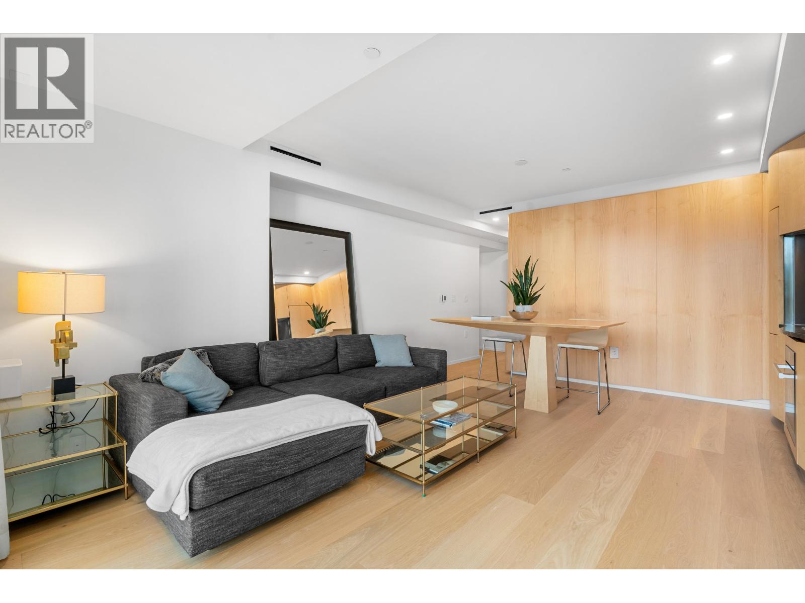 501 1568 ALBERNI STREET, Vancouver