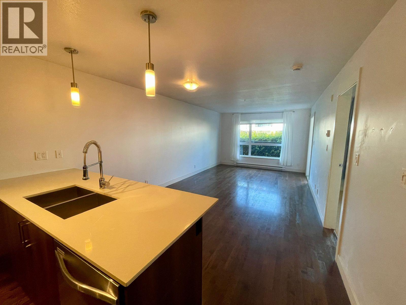 121 7058 14TH AVENUE, Burnaby