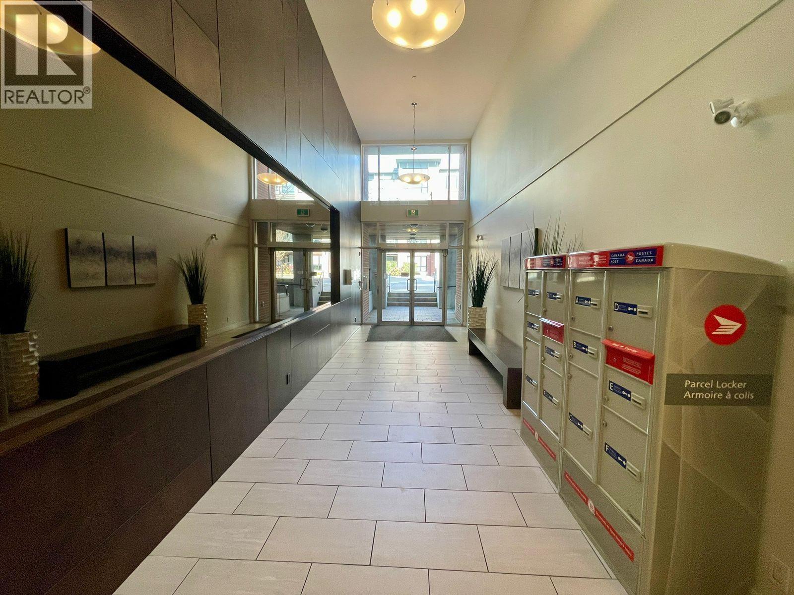 121 7058 14TH AVENUE, Burnaby