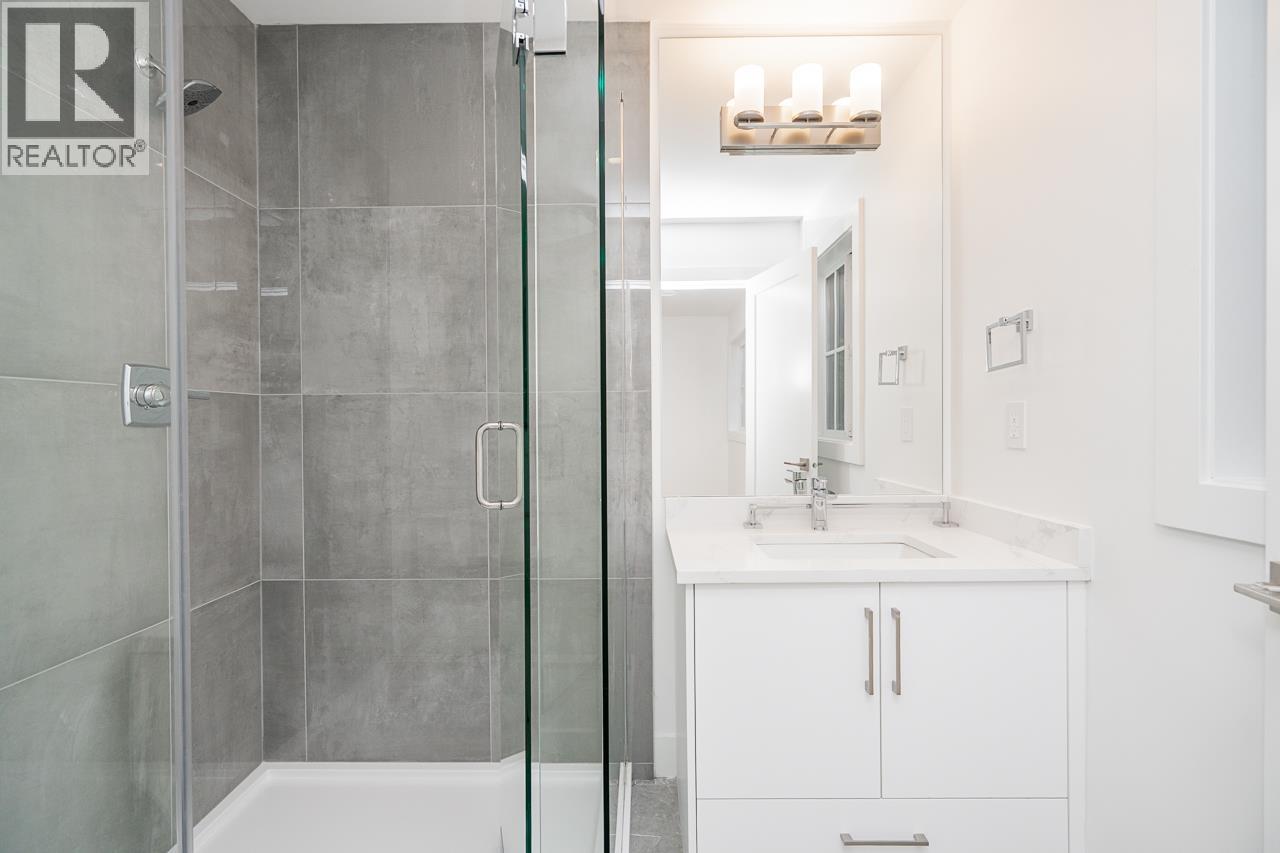 5481 7 Avenue, Delta