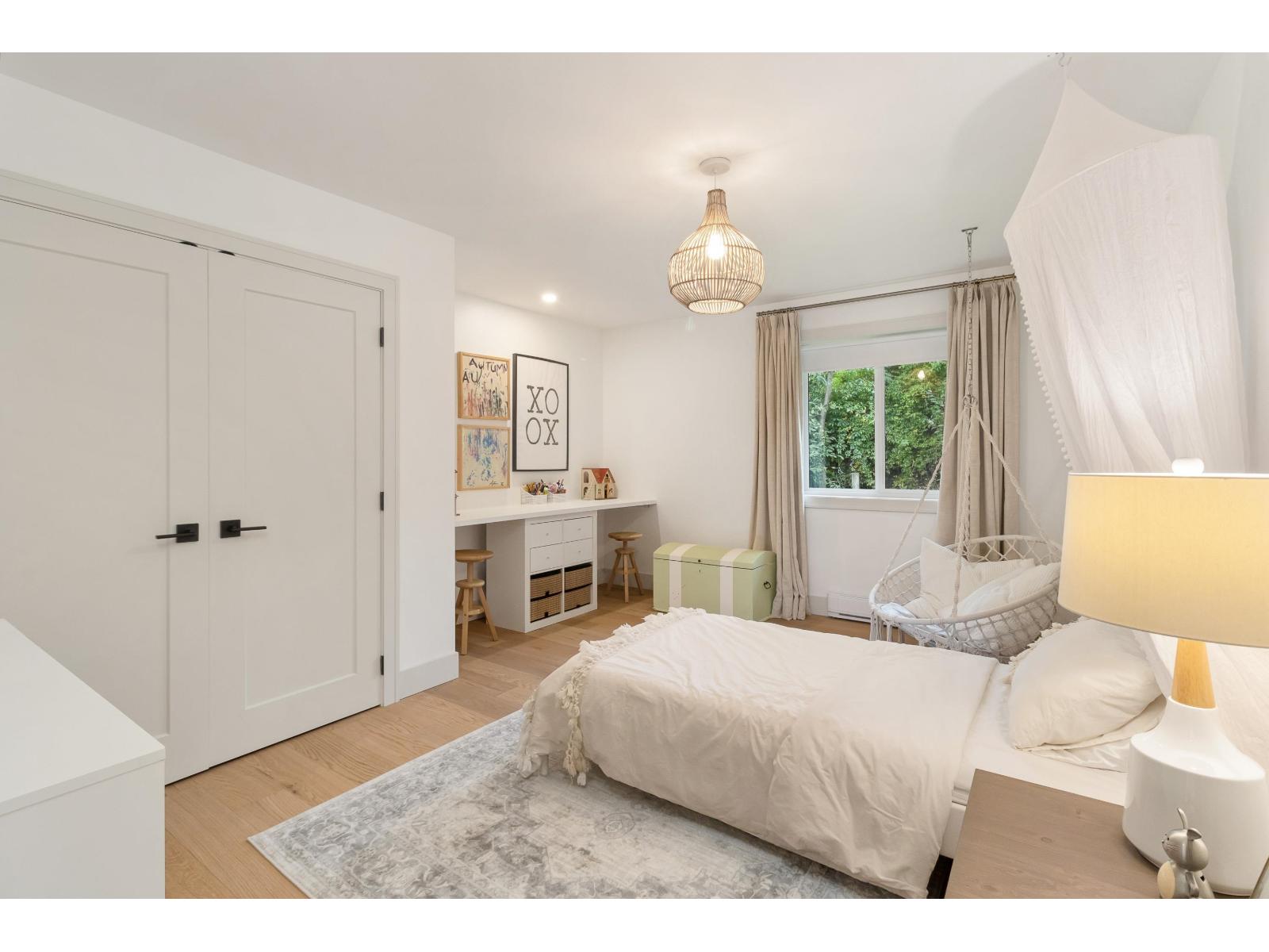 33496 IHLES AVENUE, Mission