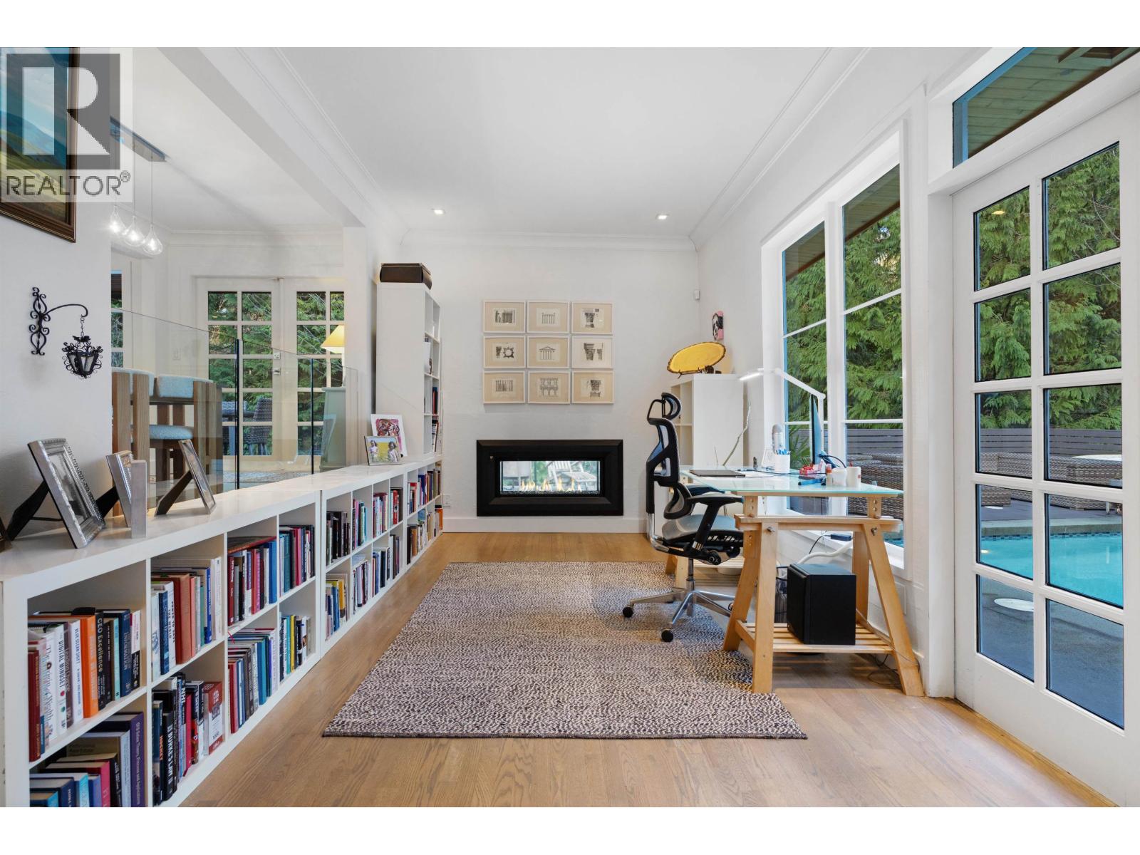 4411 STONE CRESCENT, West Vancouver