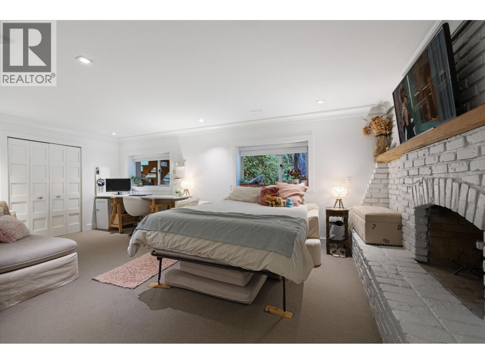 4411 STONE CRESCENT, West Vancouver