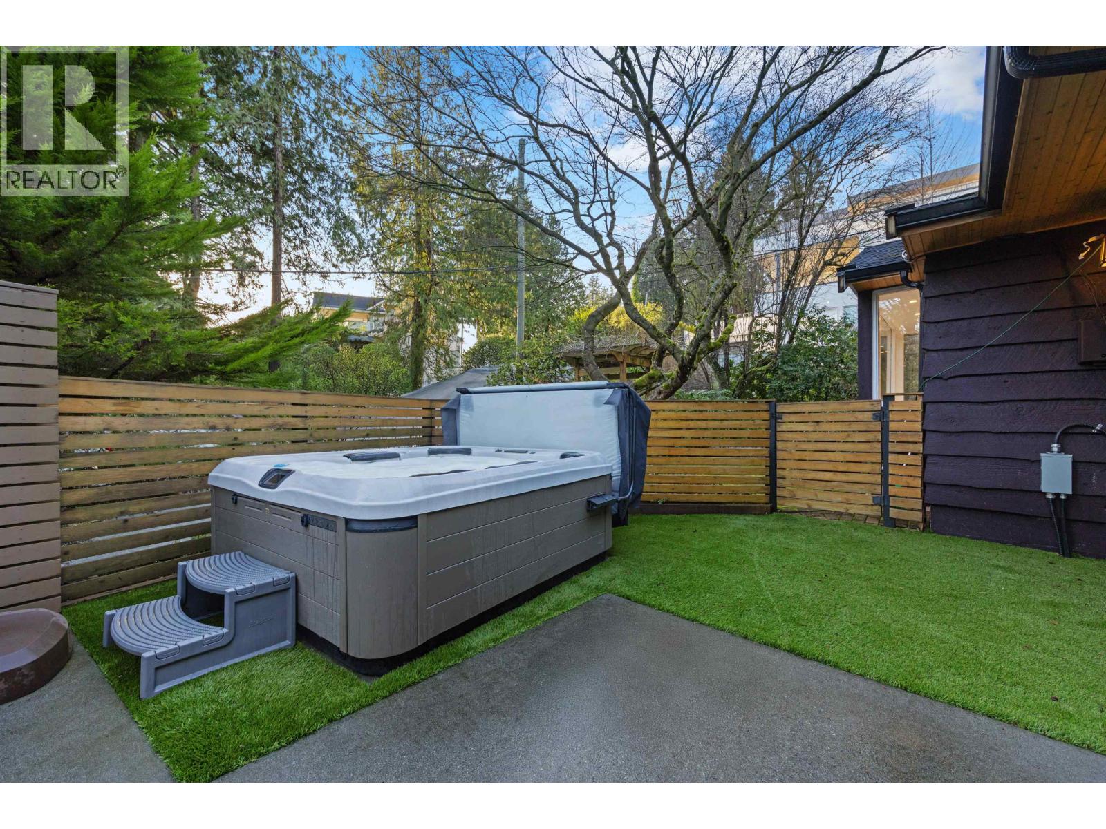 4411 STONE CRESCENT, West Vancouver