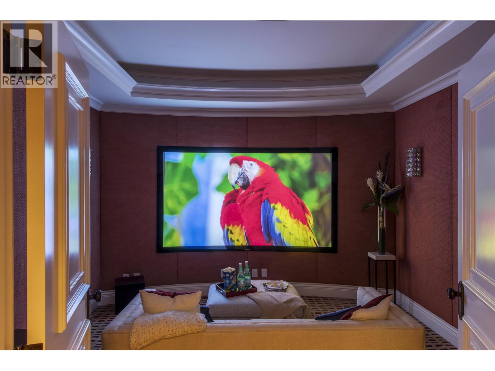 2809 EDGEMONT BOULEVARD, North Vancouver