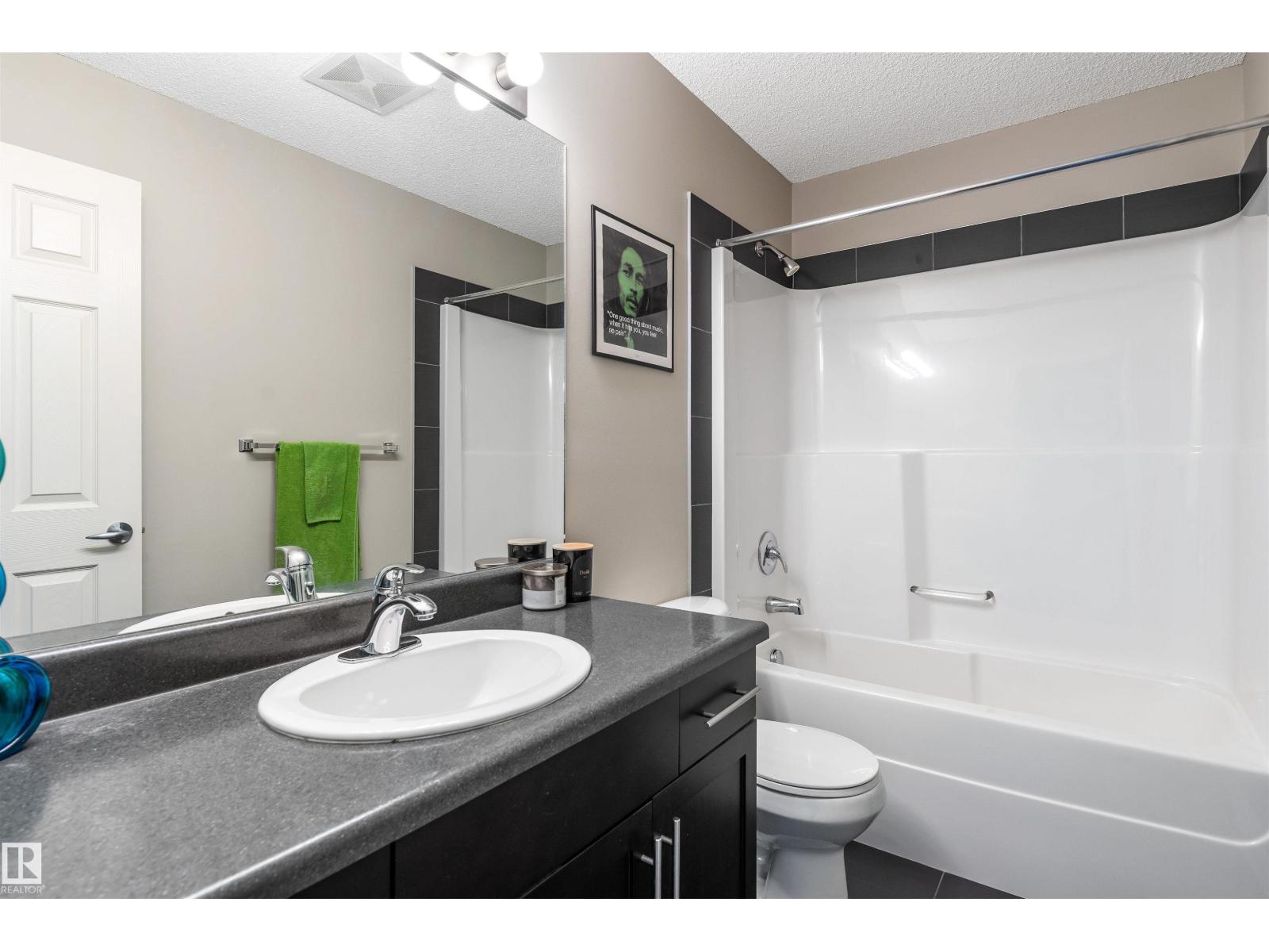 #403 2204 44 AV NW, Edmonton