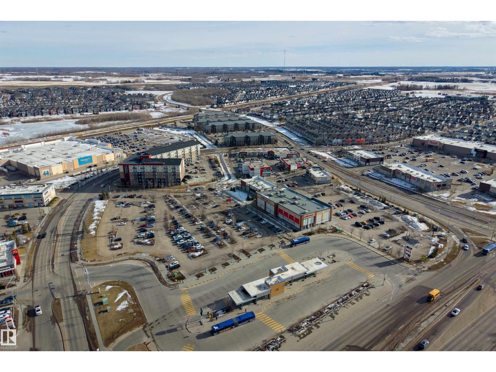 #403 2204 44 AV NW, Edmonton