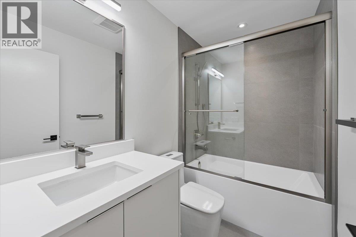 102 1518 HATTON AVENUE, Burnaby