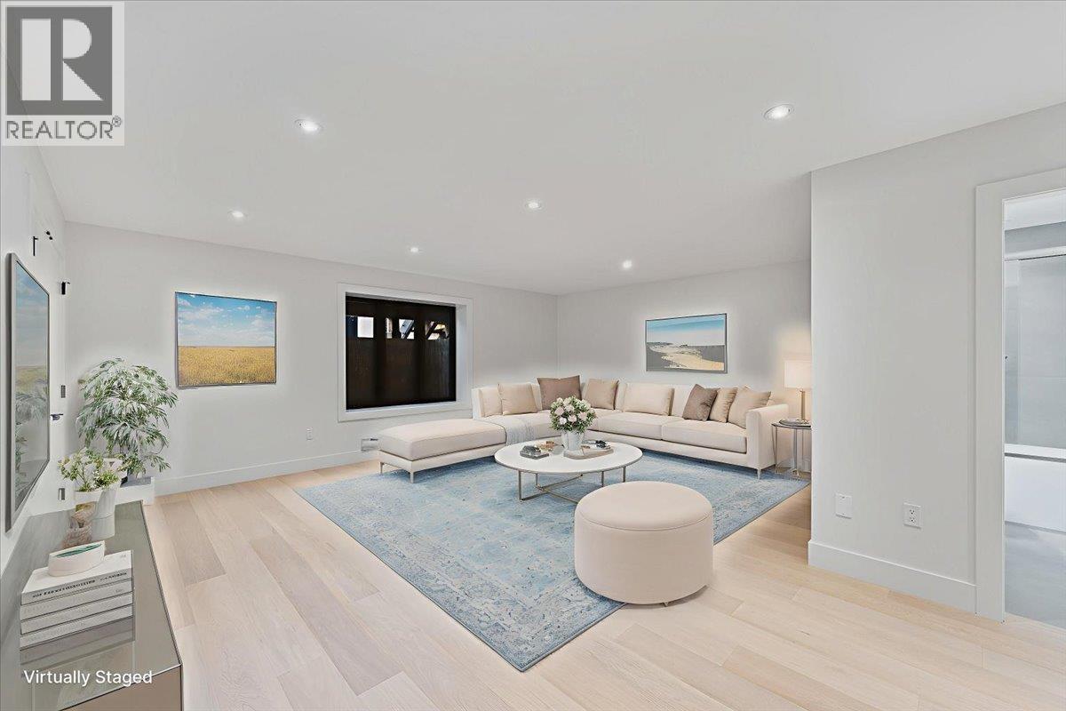 102 1518 HATTON AVENUE, Burnaby