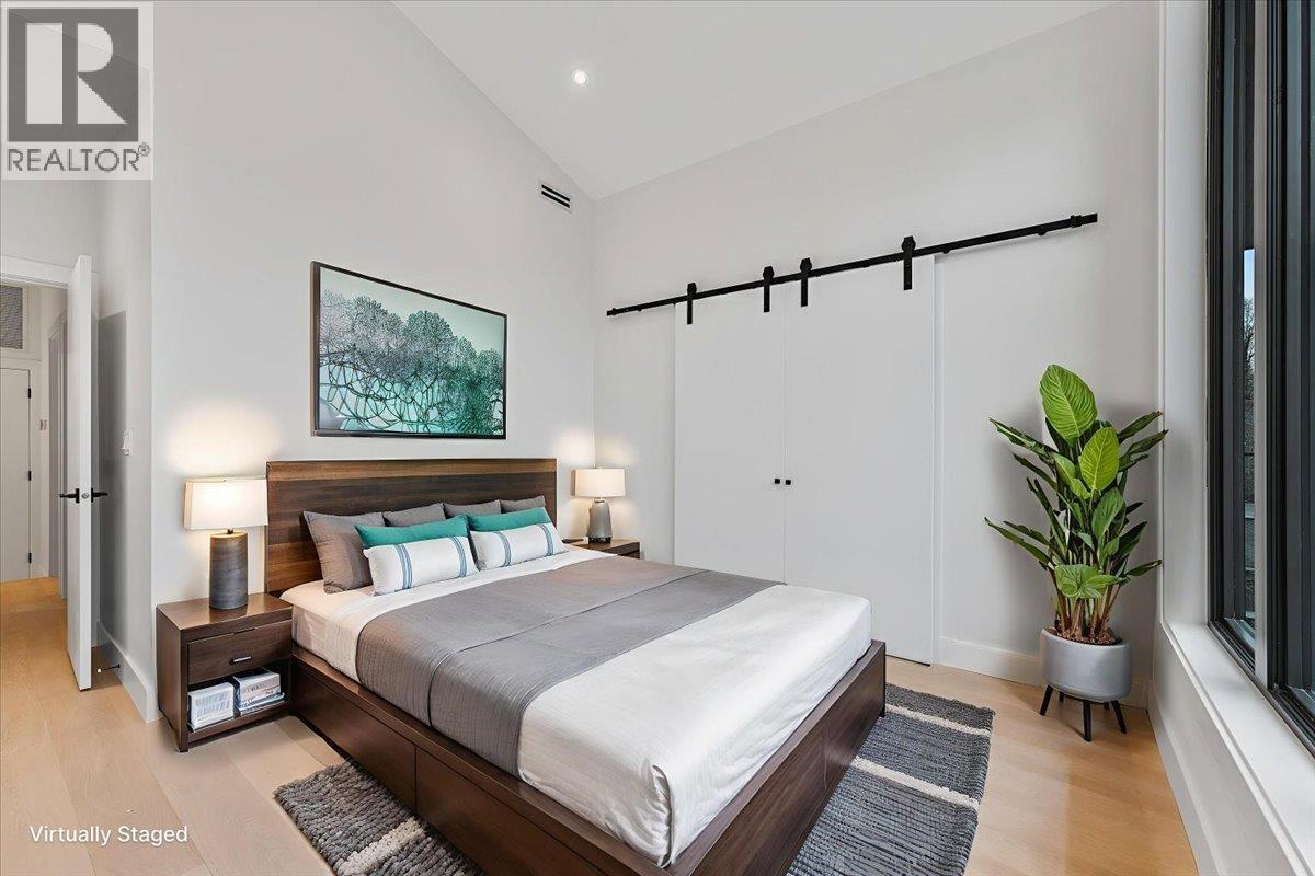 102 1518 HATTON AVENUE, Burnaby