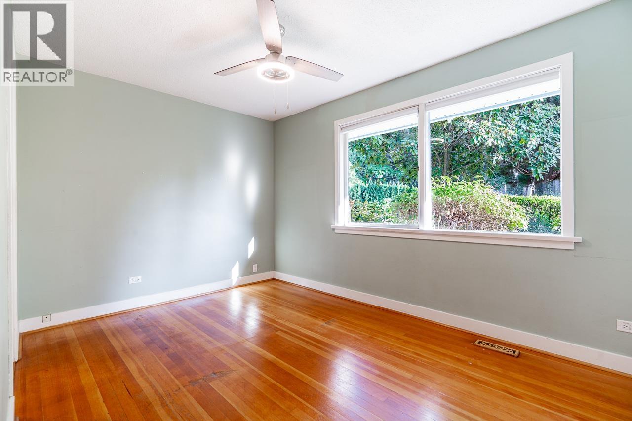 3084 PAISLEY ROAD, North Vancouver