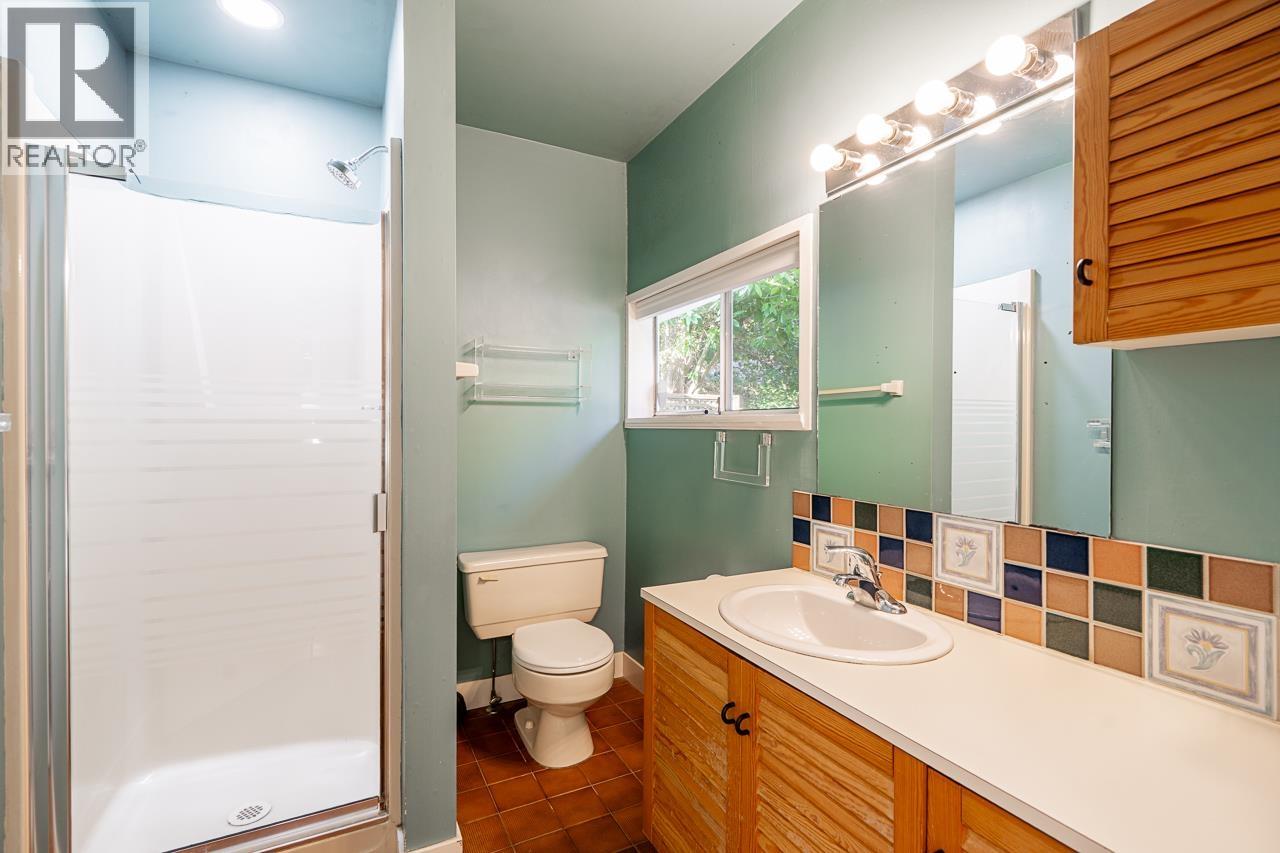 3084 PAISLEY ROAD, North Vancouver