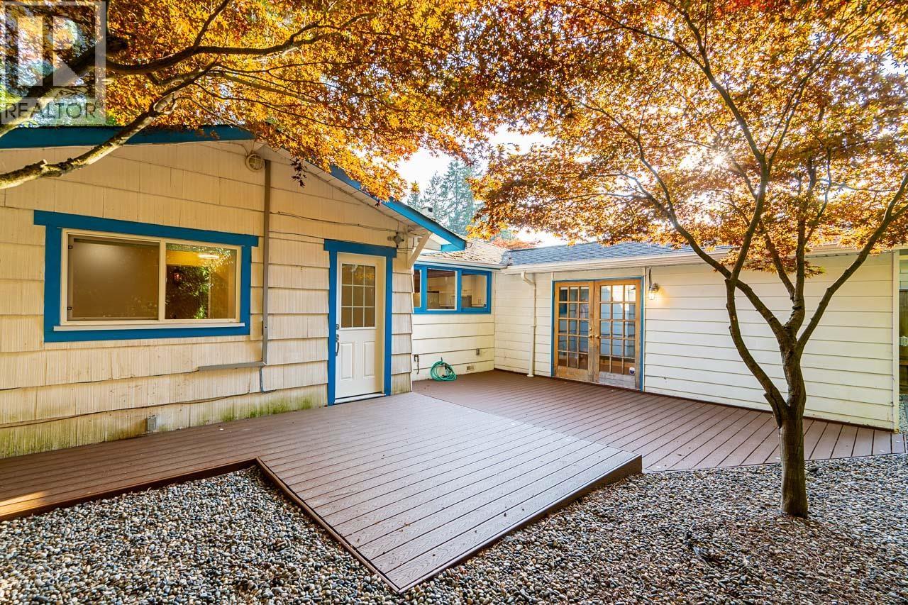 3084 PAISLEY ROAD, North Vancouver