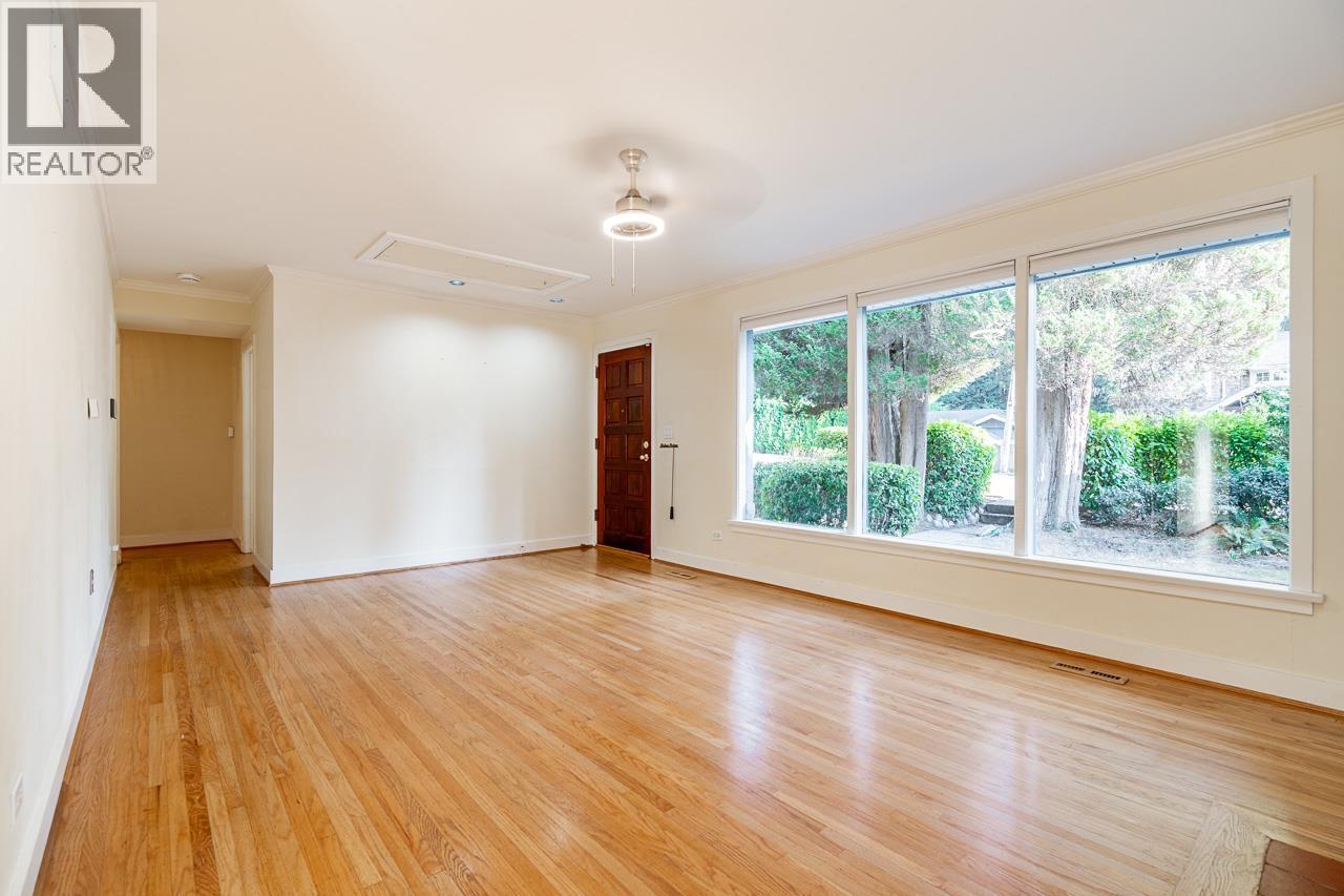 3084 PAISLEY ROAD, North Vancouver