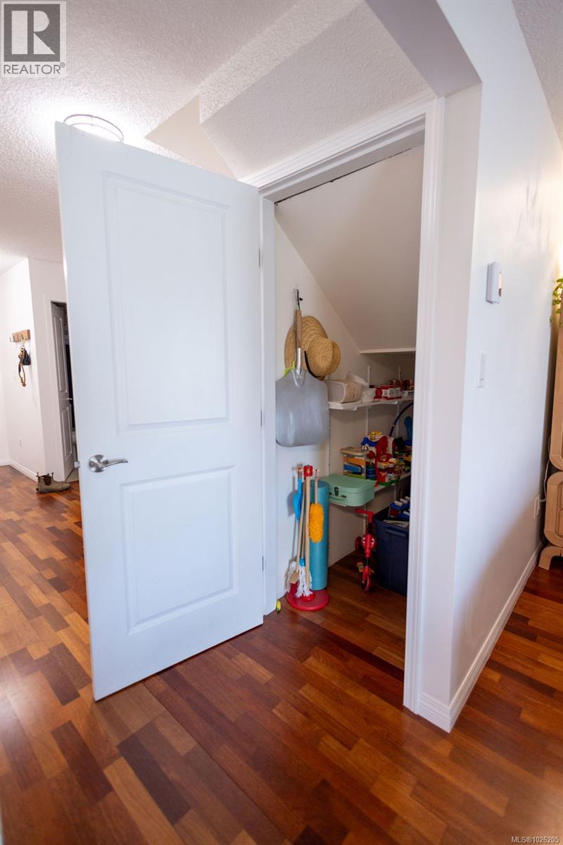 112 3048 Washington Avenue, Victoria