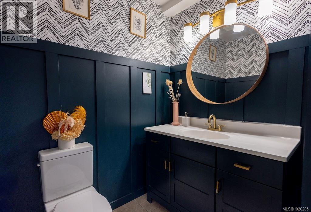 112 3048 Washington Avenue, Victoria