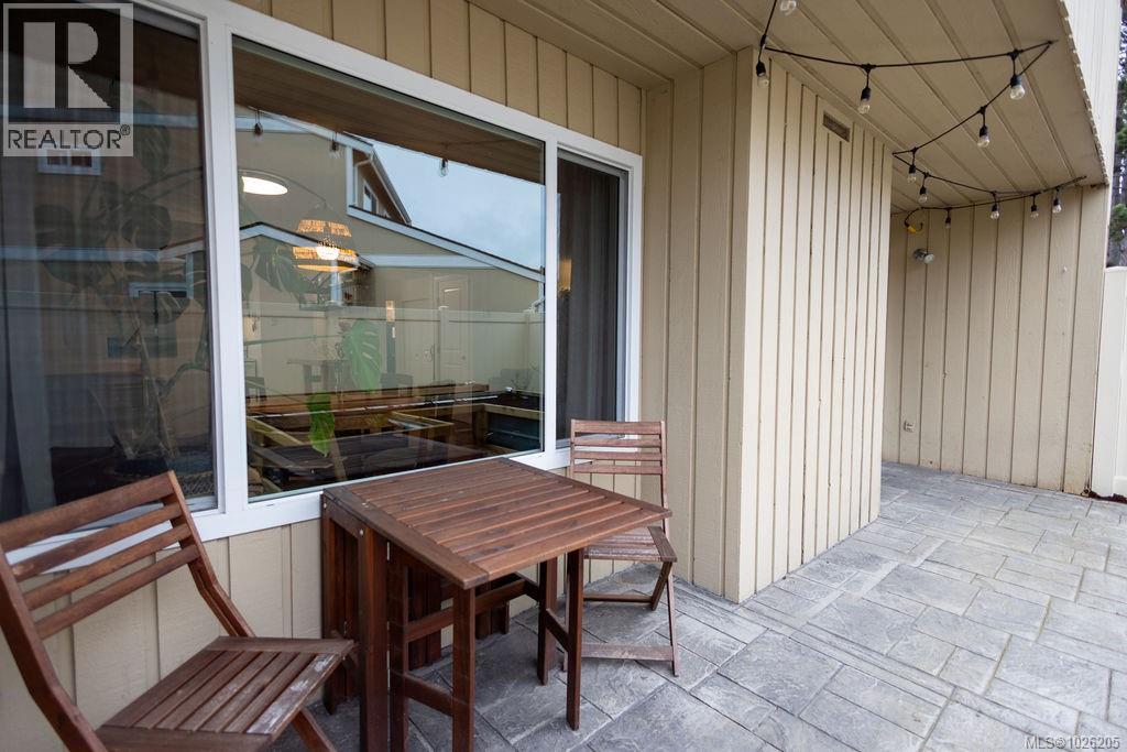 112 3048 Washington Avenue, Victoria