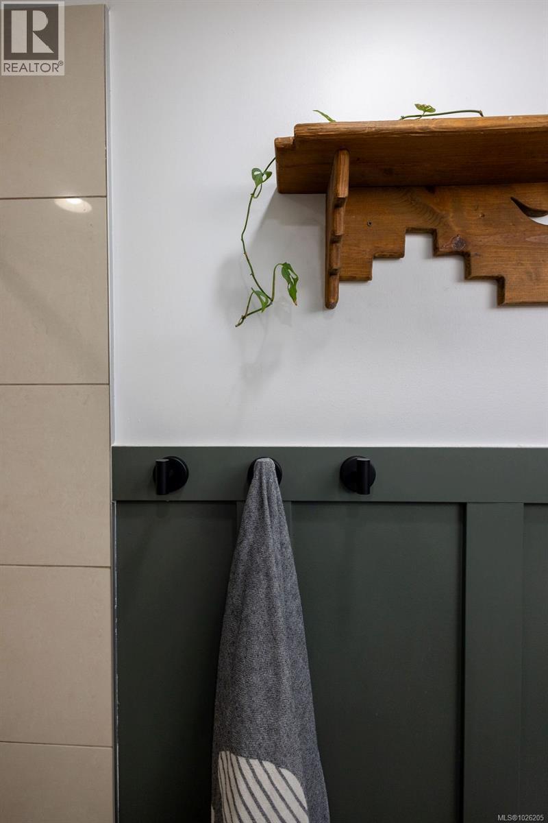 112 3048 Washington Avenue, Victoria