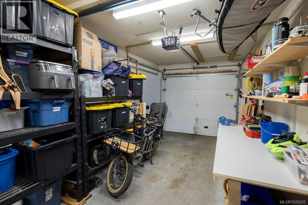 112 3048 Washington Avenue, Victoria